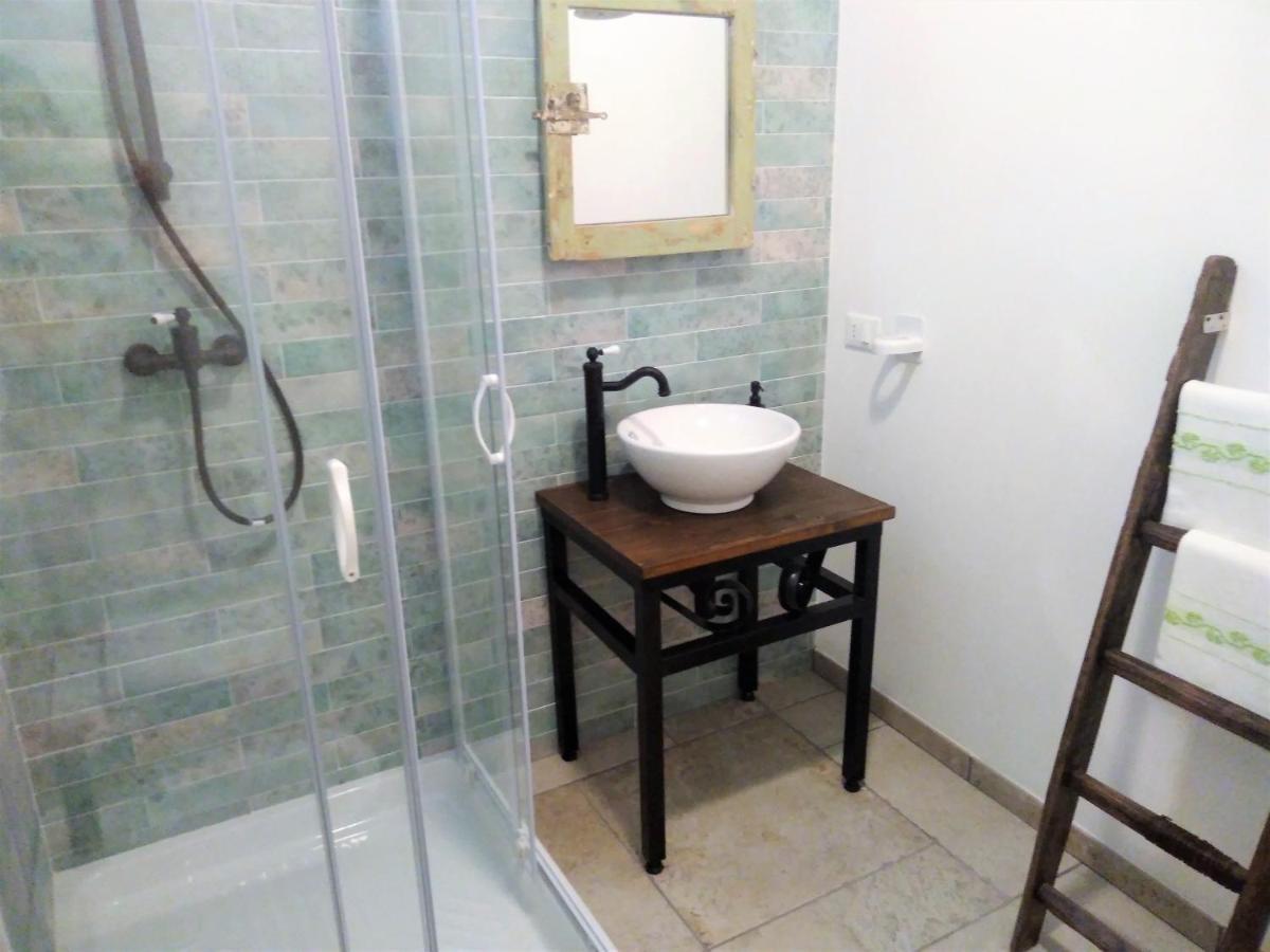 Li Perrini Boutique B&B Acquarica Екстер'єр фото