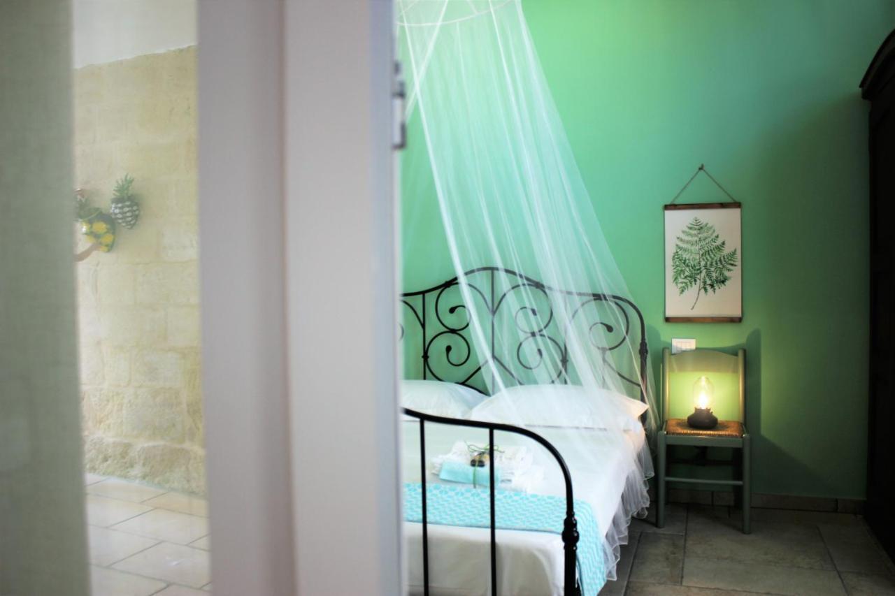 Li Perrini Boutique B&B Acquarica Екстер'єр фото